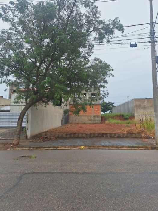 Terreno - Venda - Vilas dos Ipes - Boituva - SP